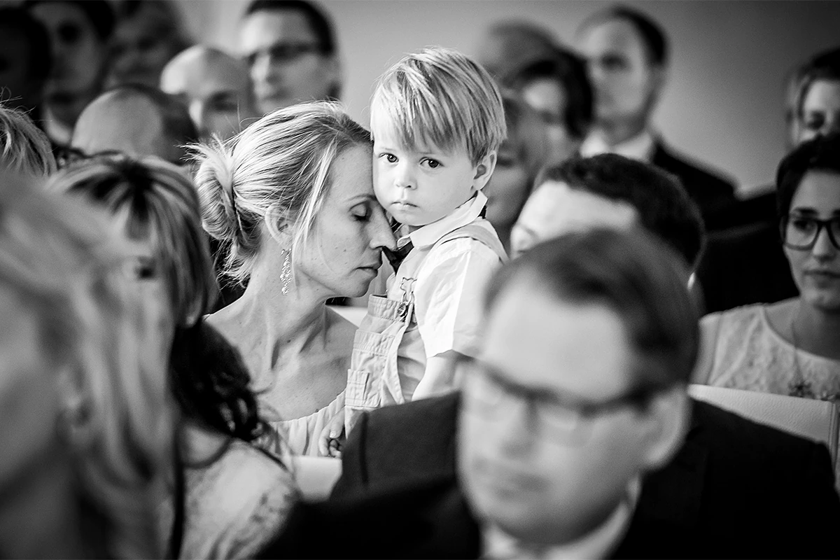 Hochzeitsfotografe Kirche Bruder