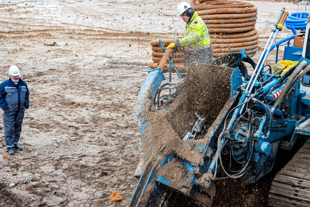 Unternehmensfotografie Baustelle Mit Bagger Beton